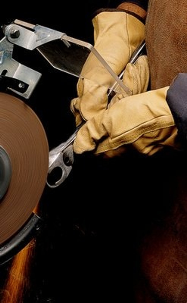 Scotch-Brite Cut and Polish Unitized Wheel, CP-UW, 5A Fine, 2 in x 1/8
in x 1/8 in, 60 ea/Case