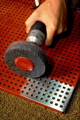 Scotch-Brite Clean and Strip Unitized Wheel, CS-UW, 7S Extra Coarse, 3
in x 1/4 in x 1/4 in, 40 ea/Case