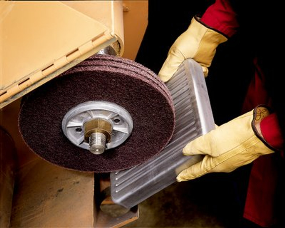 Scotch-Brite High Strength Disc, HS-DC, A/O Medium, 4 in x 1/2 in, 150
ea/Case