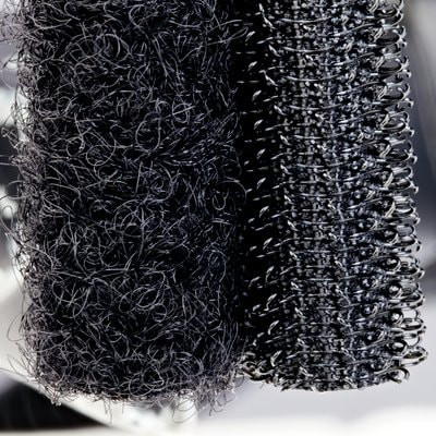 Scotch Indoor Fasteners RF4711, 3/4 in x 18 in (19,0 mm x 45,7 cm)
Black 1 Set of Strips