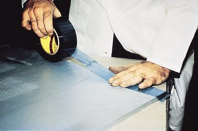 3MÃ¢â€žÂ¢ Polyester Tape 8901, Blue, 48 in x 72 yd, 0.9 mil, 1 Roll/Case,
Plastic Core