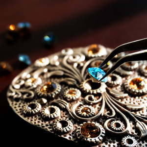 Rhinestone Customization For Buckle or Concho