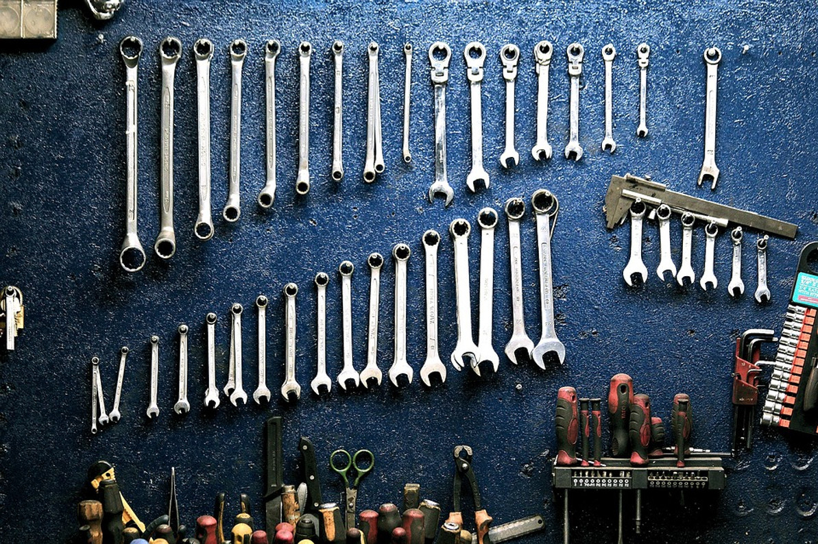 Hand tools organisation in the work place