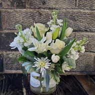 Top Sympathy Flowers in Anoka, MN: Thoughtful Arrangements for Every Need