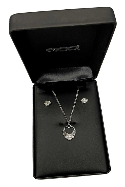 Harley-Davidson® Womens Winged Heart Necklace & Earrings Gift Set