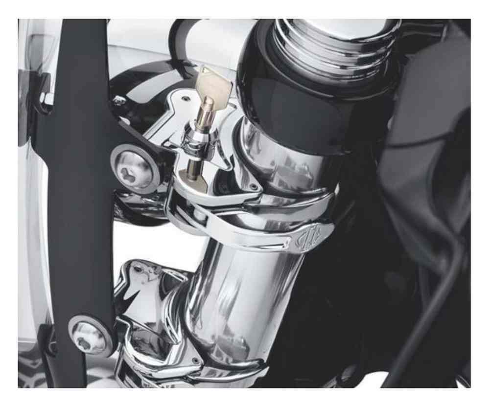 Harley-Davidson® 39mm Locking Quick-Release Windshield Clamp