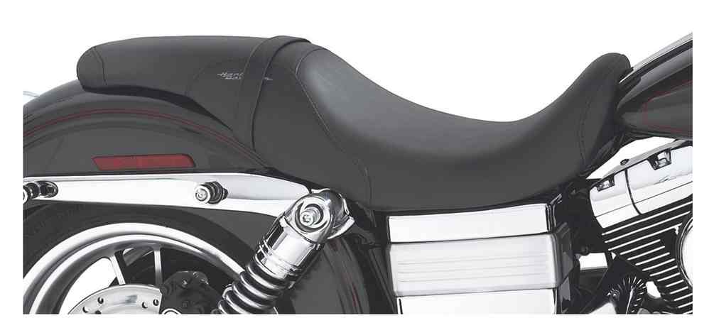 Harley-Davidson Badlander Rider & Pillion Seat, '06-later Dyna Models 52284-06 - Wisconsin Harley-Davidson