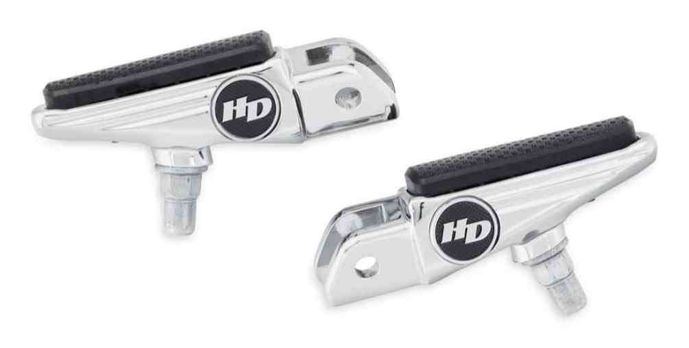 Harley-Davidson Defiance Rider Footpegs - Chrome, Fist Softail Models 50501008 - Wisconsin Harley-Davidson