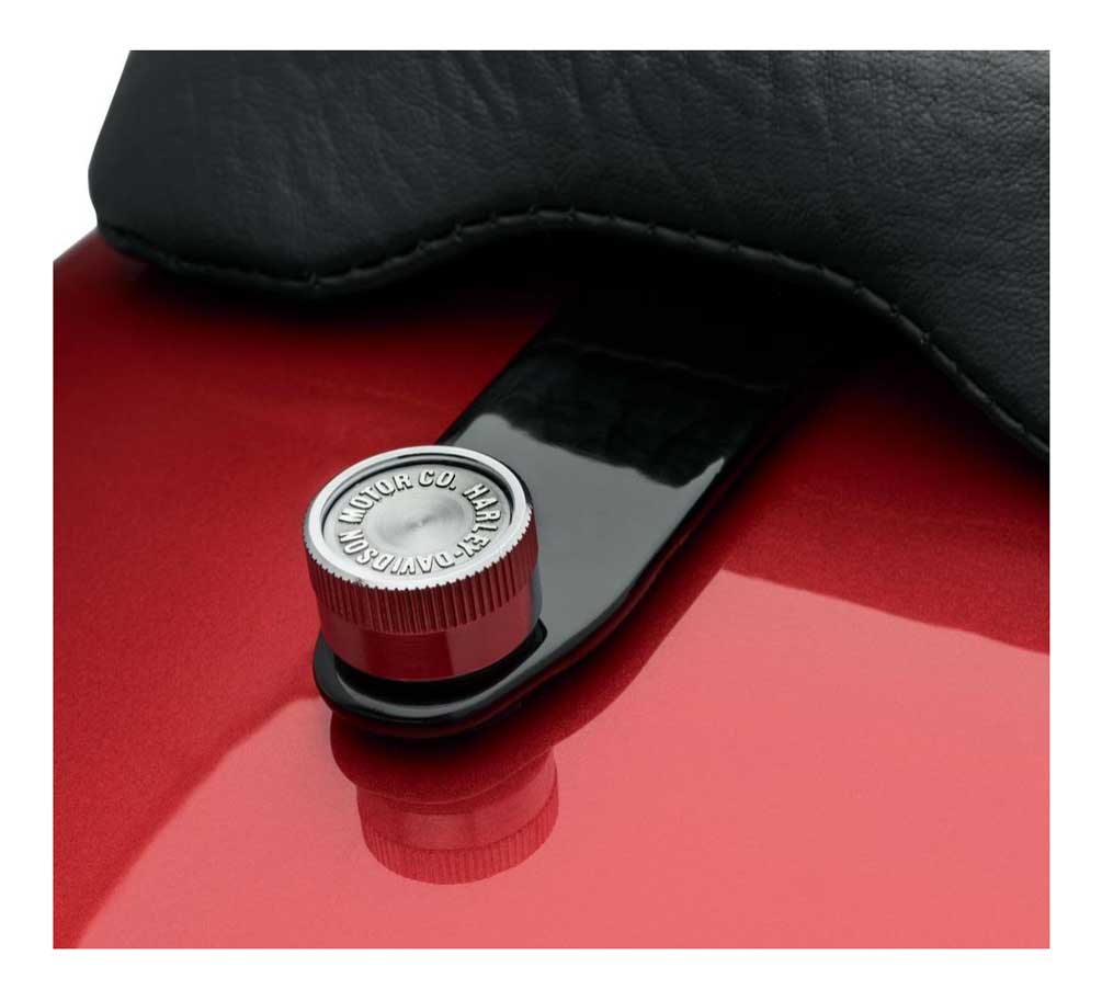 Harley-Davidson® Quick-Release Seat Hardware Kit-Chrome