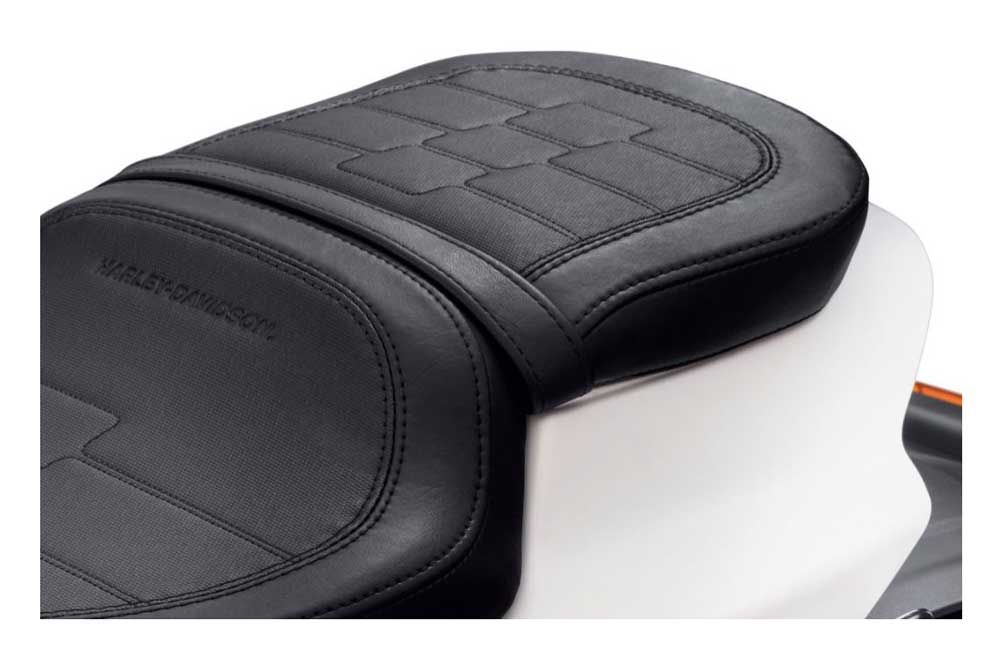Harley-Davidson Sundowner Passenger Pillion, Fits 19-later FXDRS Models 52400204 - Wisconsin Harley-Davidson