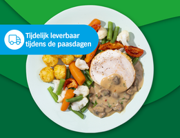 Kiprollade met champignon-pepersaus, gebakken rostiko's en een groentemix met gedroogde tomaat