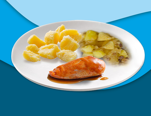 Kipfilet, gekookte aardappelen en appelcompôte zoutarm