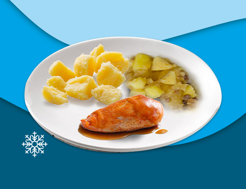 Kipfilet, gekookte aardappelen en appelcompôte zoutarm