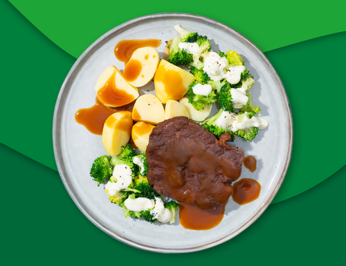 Malse rundersukade met jus, aardappelen en broccoli à la crème zoutarm