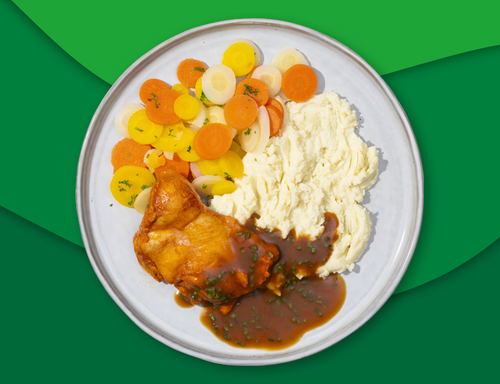Kipdijfilet met kruidenjus, puree en wortelmix