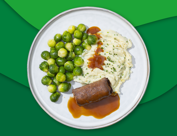 Rundervink met jus, puree bieslook en spruiten