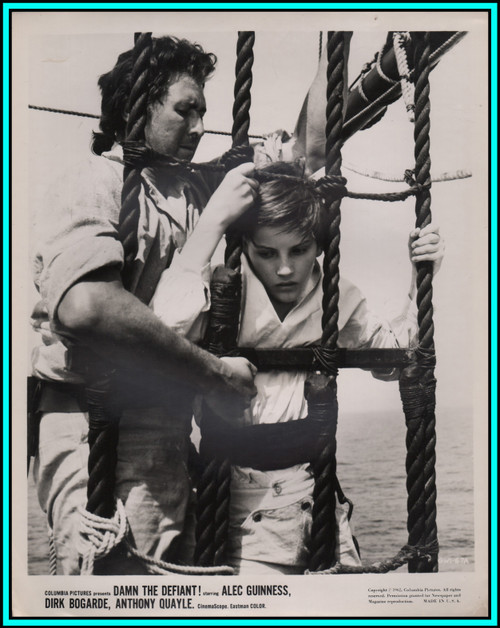 ANTHONY QUAYLE & DAVID ROBINSON in "Damn The Defiant!" - Original Photo 1962