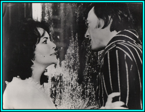 ELIZABETH TAYLOR & LAURENCE HARVEY in "Night Watch" - Original Vintage Photo 1973