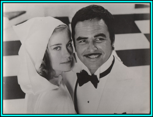 CYBILL SHEPHERD & BURT REYNOLDS in "At Long Last Love" - Original Vintage Photo 1975