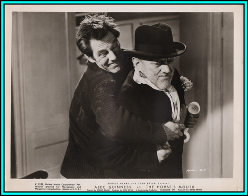 ALEC GUINNESS & MICHAEL GOUGH in "The Horse's Mouth" - Original Photo 1958
