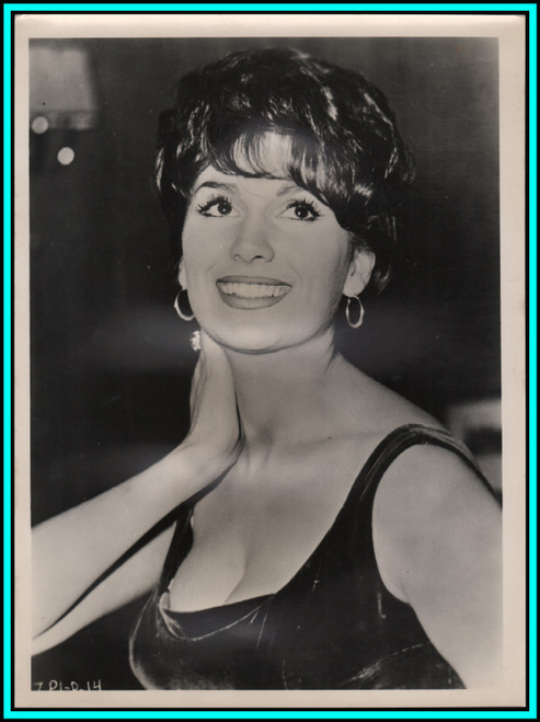 YVONNE ROMAIN in "The Frightened City" - Original Vintage PORTRAIT - 1961