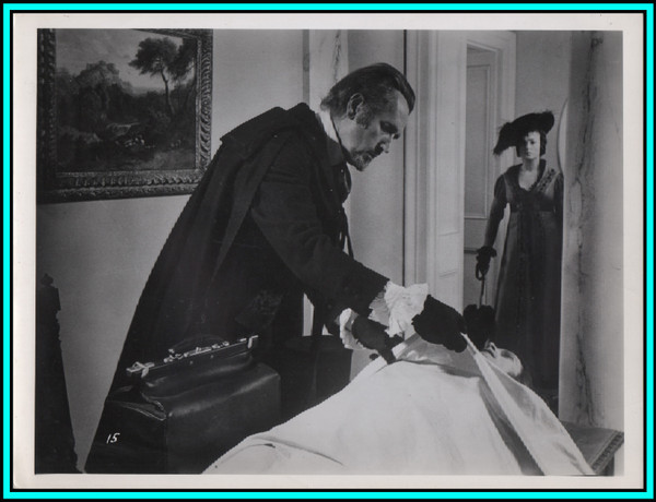 BARBARA JEFFORD & MIKE RAVEN in "Lust For a Vampire" - Original Vintage Photo - 1971