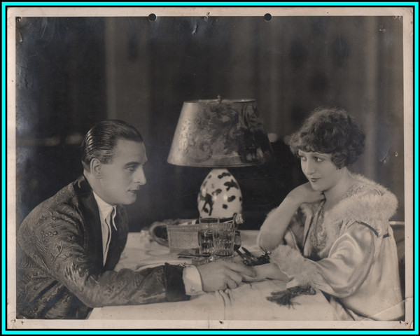 CLAUDE FRANCE & VLADIMIR GAJDAROV in "La Madone Des Sleepings" - Original Oversized Photo 1928