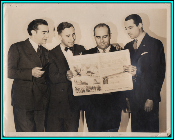 RAMON PEREDA & PAUL ELLIS - Original CANDID Reading The News with Friends Photo 1932