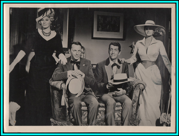 URSULA ANDREWS & FRANK SINATRA in "4 for Texas" - Original Vintage Photo 1963
