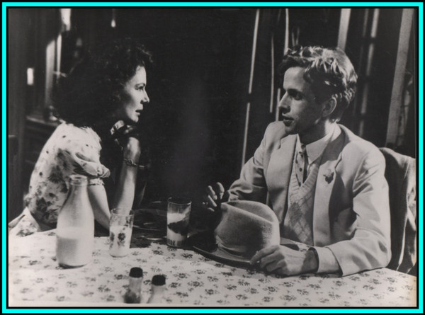 DIANNE WIEST & ROBERT JOY in "Radio Days" - Original Vintage Photograph 1987