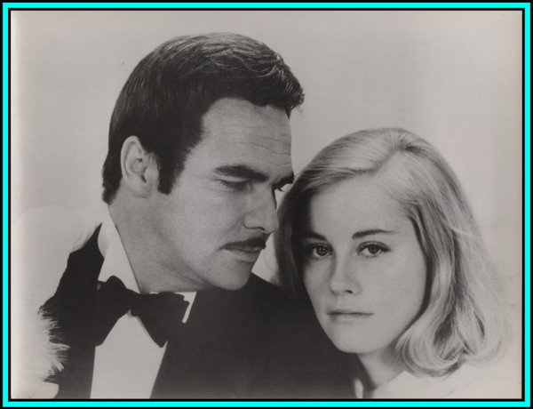 CYBILL SHEPHERD & BURT REYNOLDS in "At Long Last Love" - Original Vintage Photo 1975