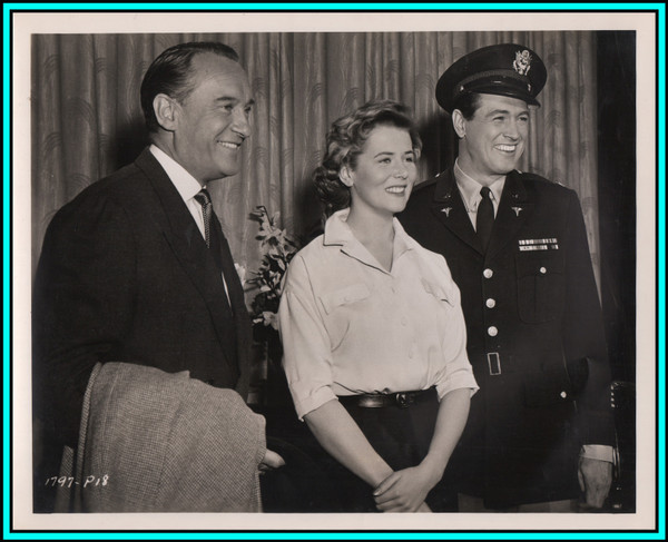 CORNELL BORCHERS & RUCK HUDSON in "Never Say Goodbye at The Set" - Photo 1956
