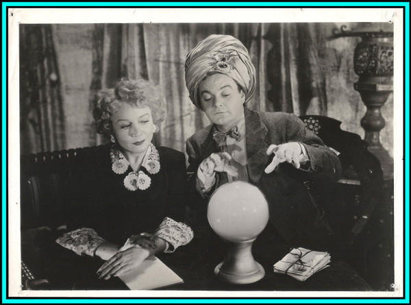 BETTY COMPSON & HUNTZ HALL in "Hard Boiled Mahoney" - Original Photo 1947