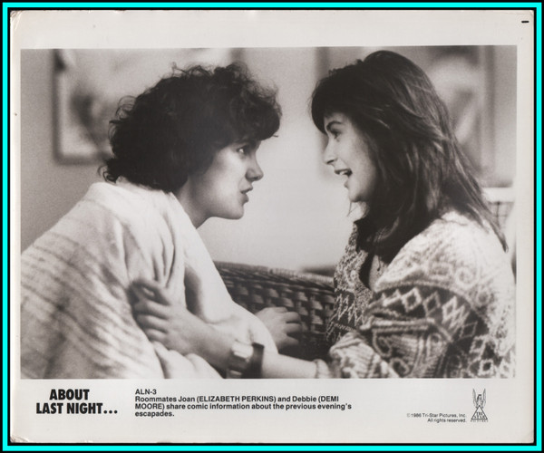 DEMI MOORE & ELIZABETH PERKINS in "About Last Night" - Original Vintage Photo 1986