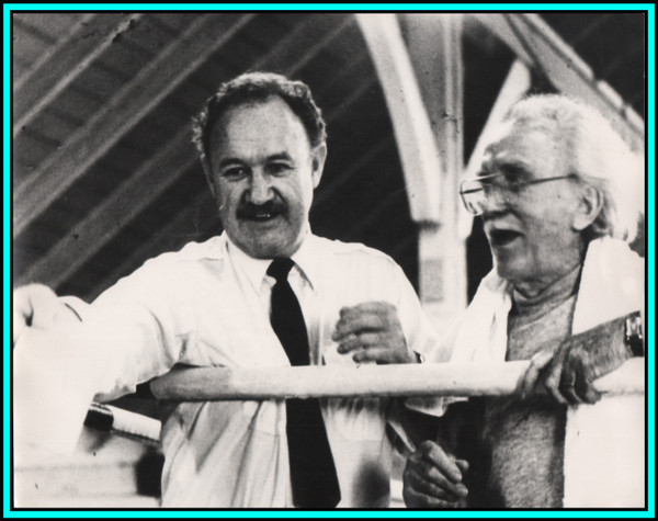 GENE HACKMAN & JOHN MCLIAM in "Split Decisions" - Original Vintage Photo 1988