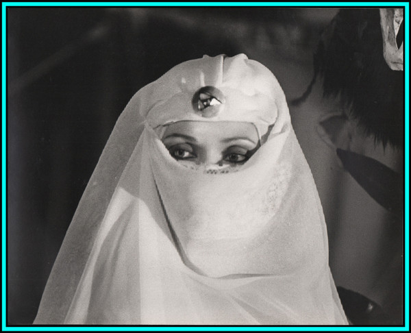 ERICA CREER in "Circle of Iron" - Original Vintage PORTRAIT - 1978