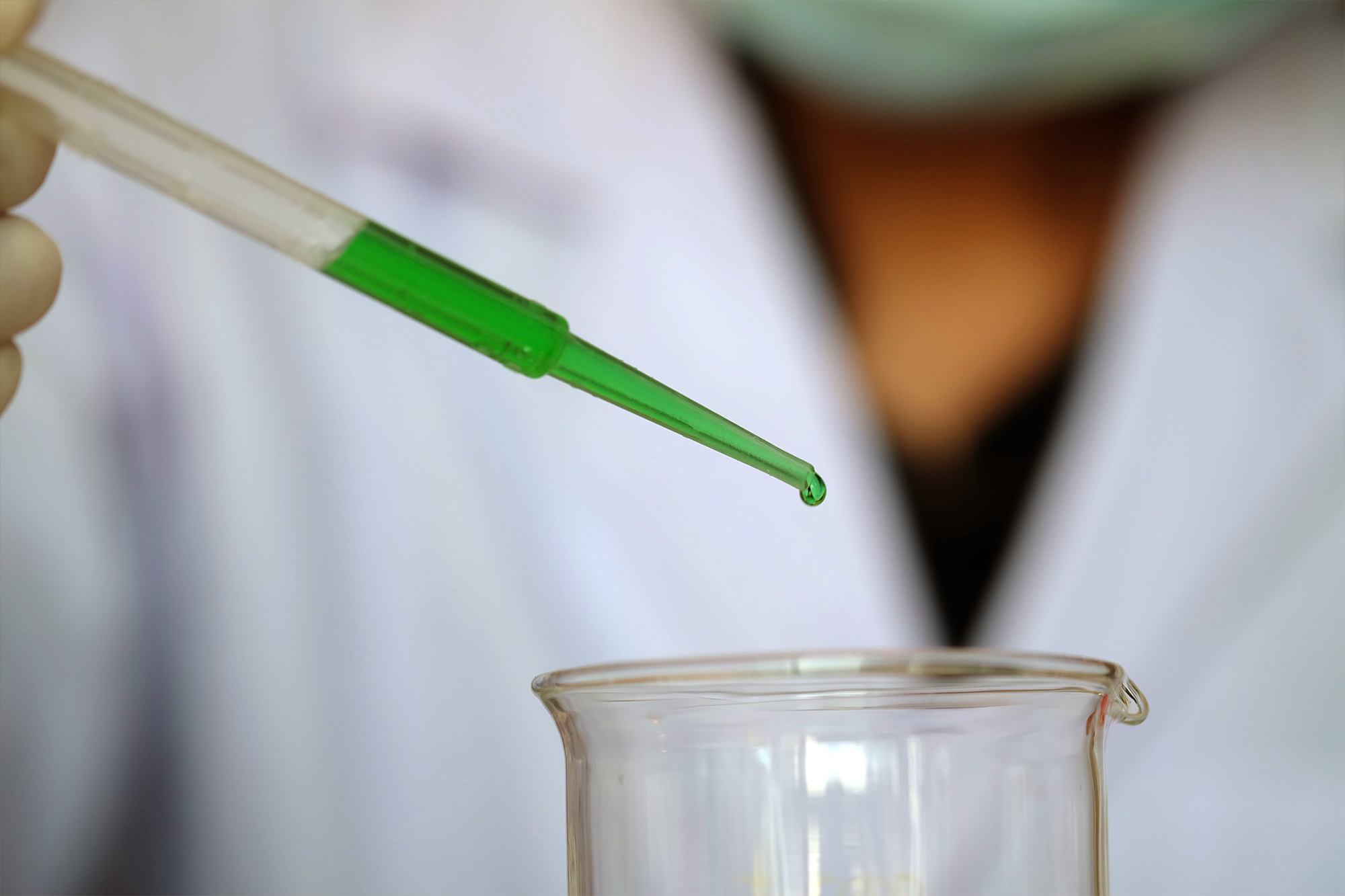 Especialistas en Formulación Magistral en Farmacia Forés, en Horta-Guinardó, Barcelona
