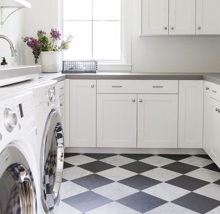 Carrara White Honed 12x12 & Nero Marquina Honed 12x12 Checker Board Pattern