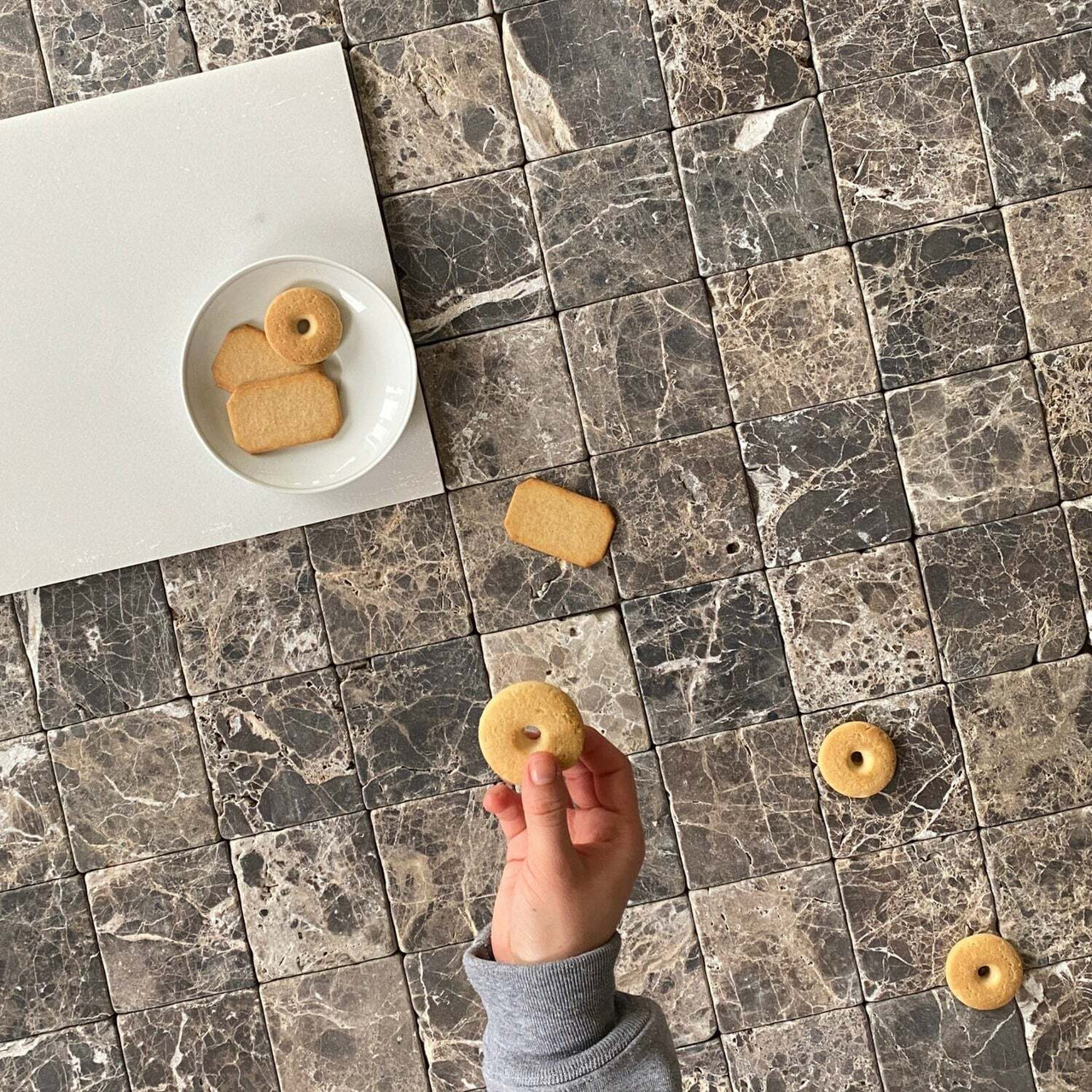 Emperador Dark Marble Tile