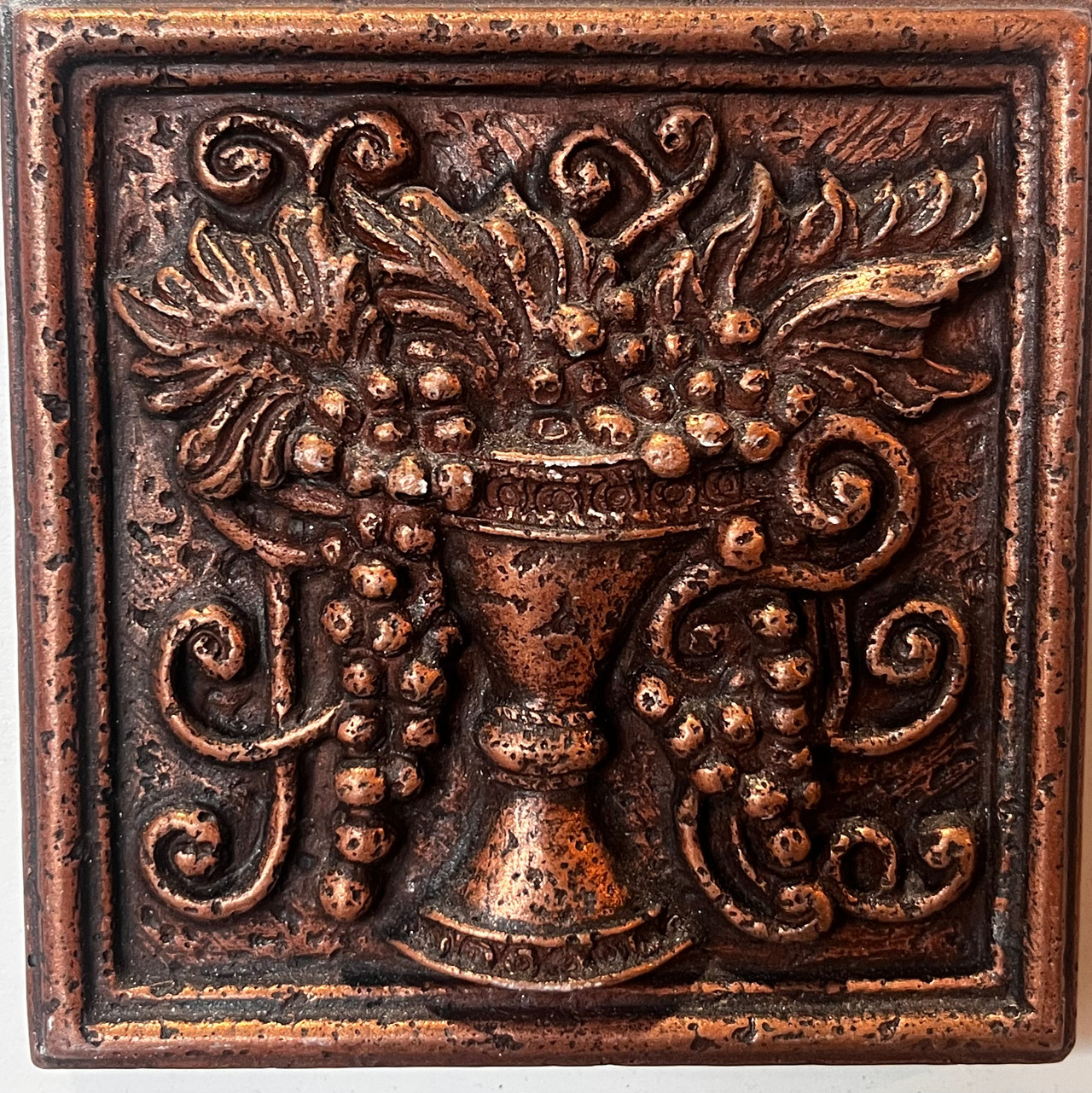 FACES OF NATURE CAST INSERT COPPER GRAPE 4"X4"