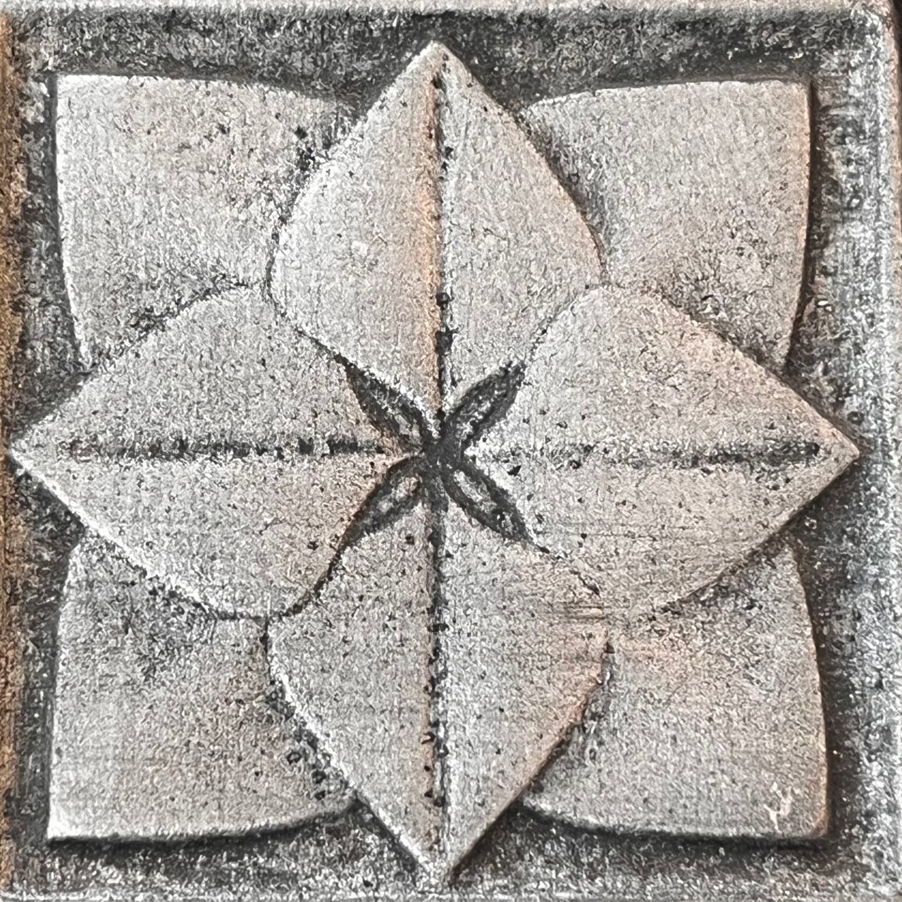 Mod F Silver 2"x2"Deco Cast Metallic