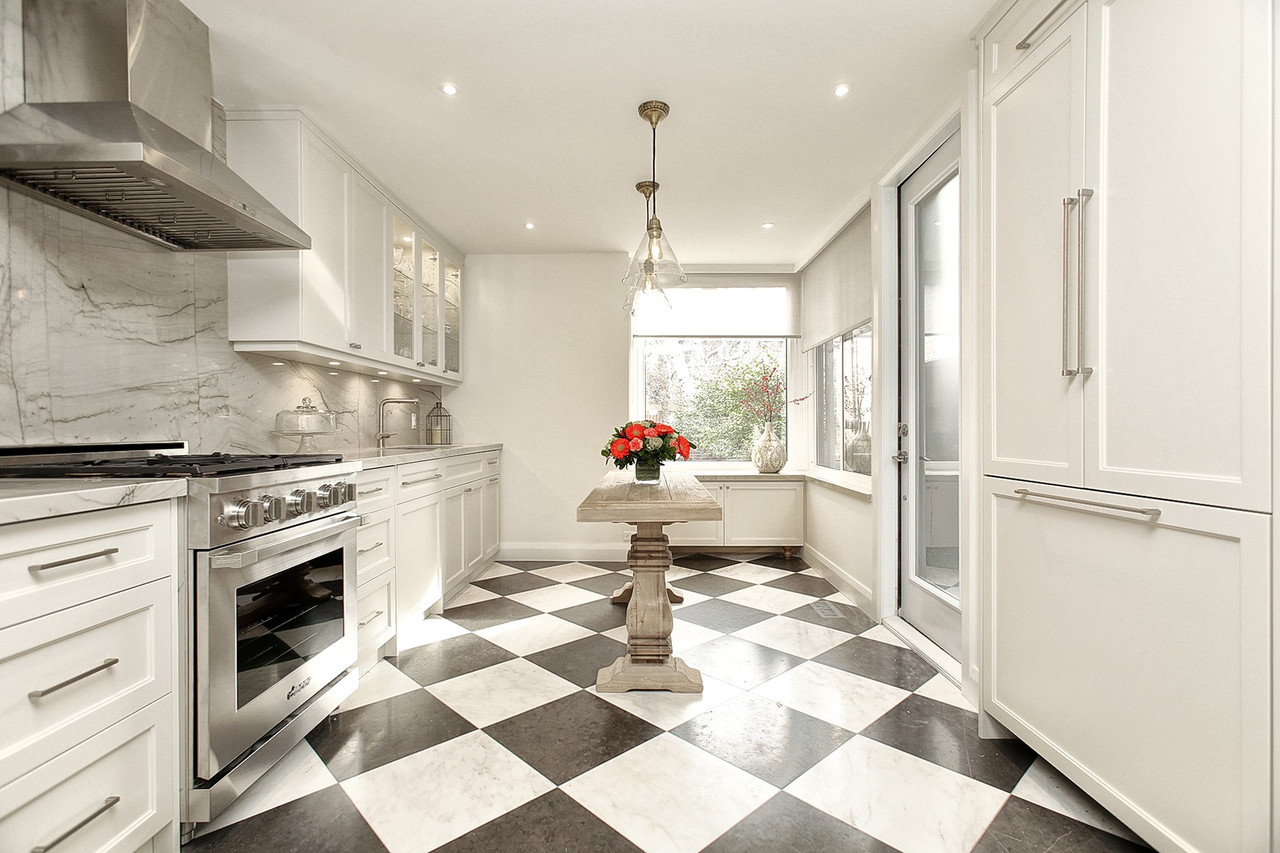 Nero Marquina Honed 18x18 & Carrara Honed 18x18 Checkerboard Pattern Marble Tiles