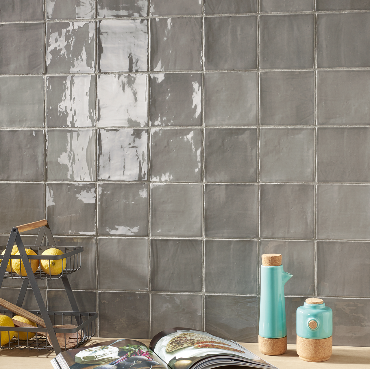 Mediterranea Gris Gloss 5"x5" Ceramic Wall Tile Closeup