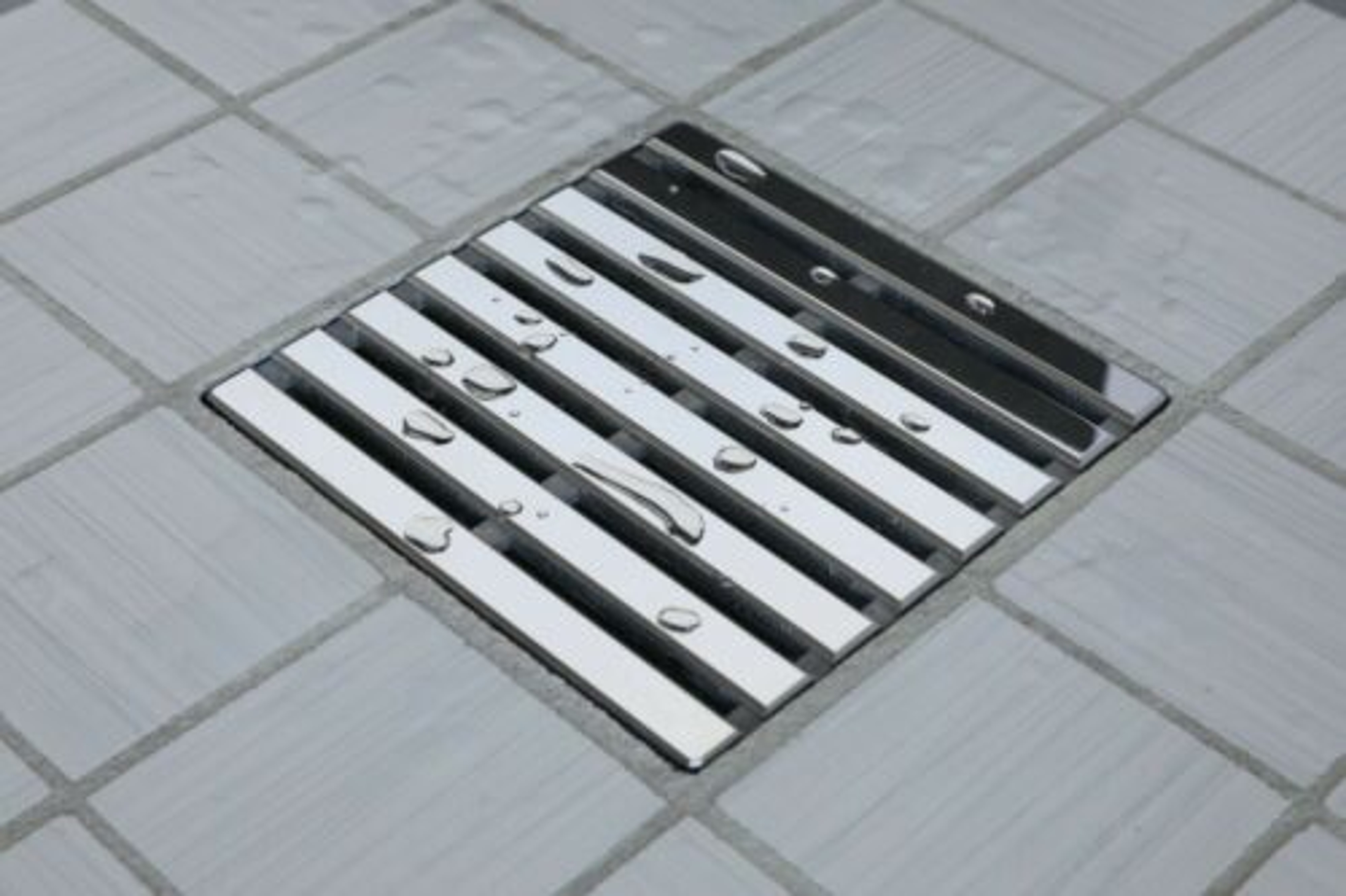 USG Durock Shower System- 4" Parallel Polished Stainless Shower Drain Kit