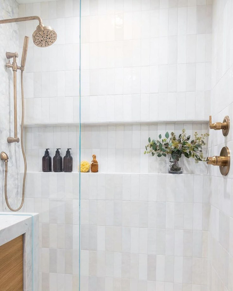 Studio White Gloss 2.5"x8" Tile