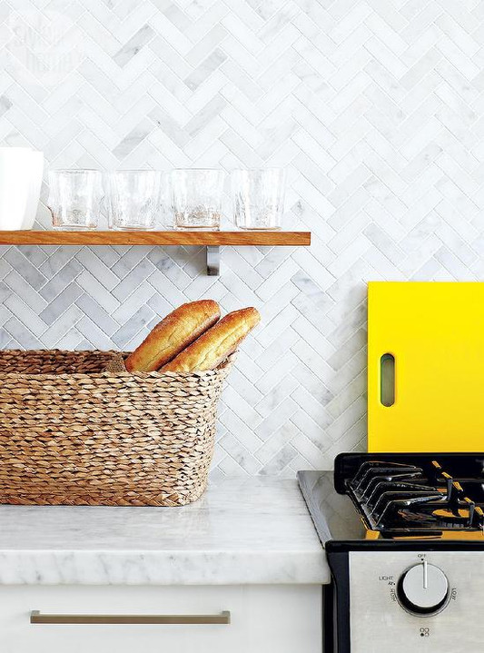 Ocean White Honed 1"x3" Herringbone Mosaic