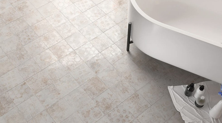 Chateau Antique White Gloss 7x7 | 28 different patterns randomly mixed within the box