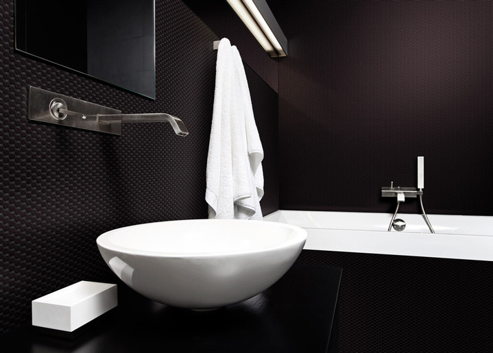 Penny Round Black Shiny 12x12 Mesh