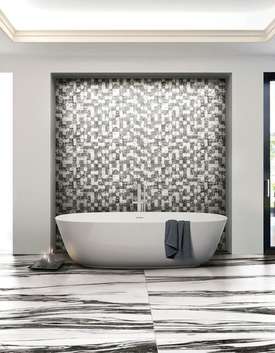 B&W Marble Fall Matte 24x48