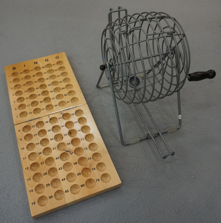 DELUXE BINGO WITH WOOD BASE - SILVER CAGE